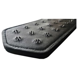 Rouge - valódi bőr, szegecses paskoló (fekete)