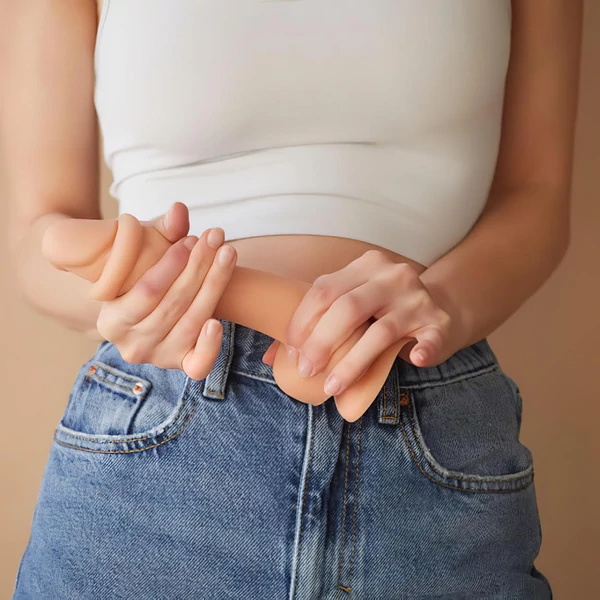 Strap-on-me M - kétrétegű, tapadókorongos dildó (natúr)