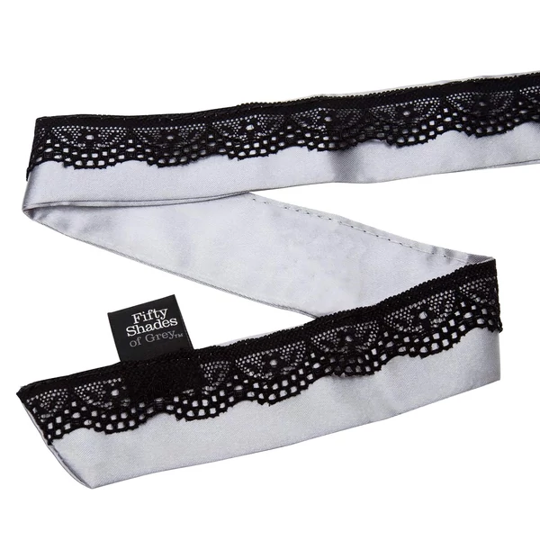 A szürke ötven árnyalata - bimbócsipesz nyakörvvel (ezüst)